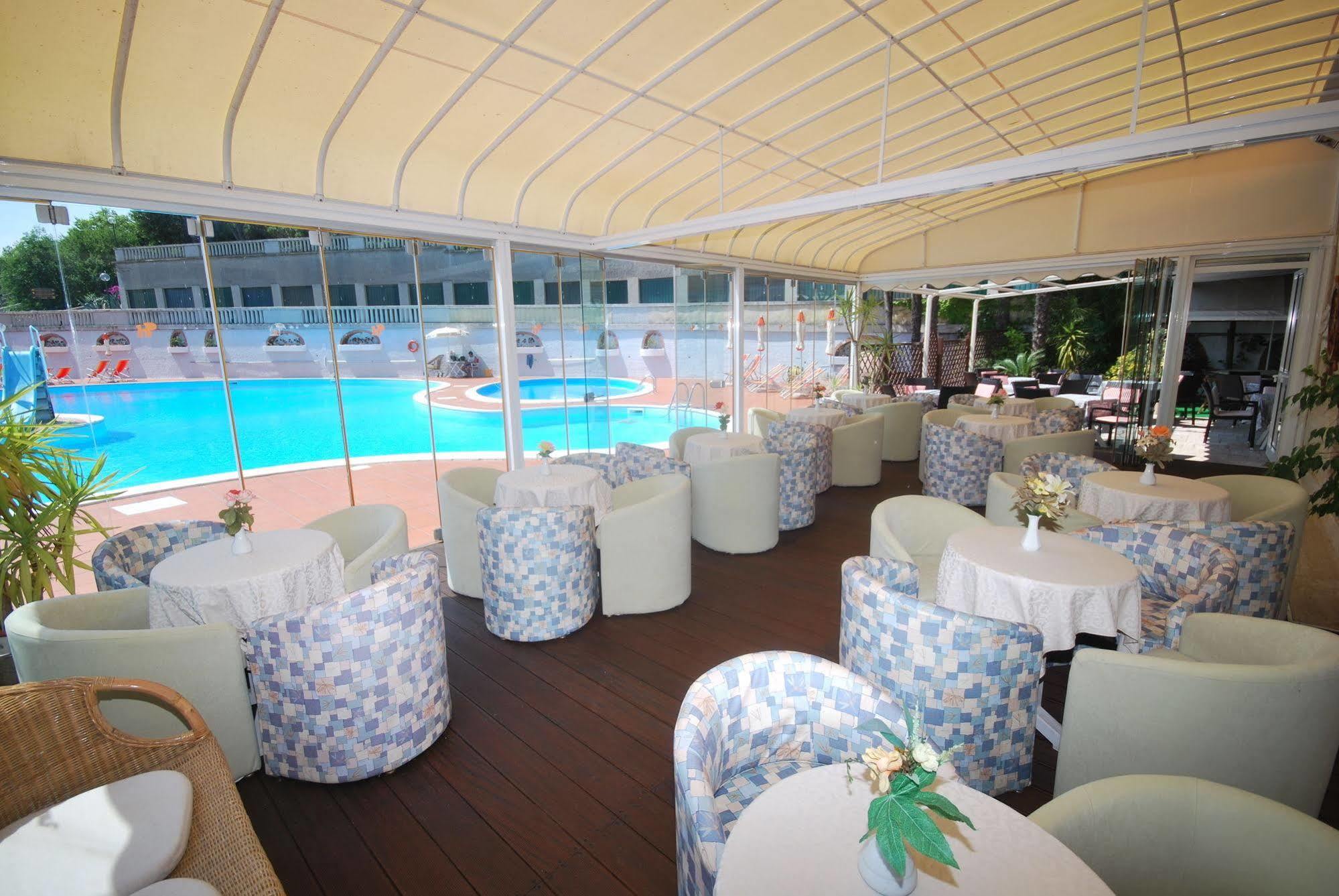 Hotel Paco Pietra Ligure Eksteriør billede
